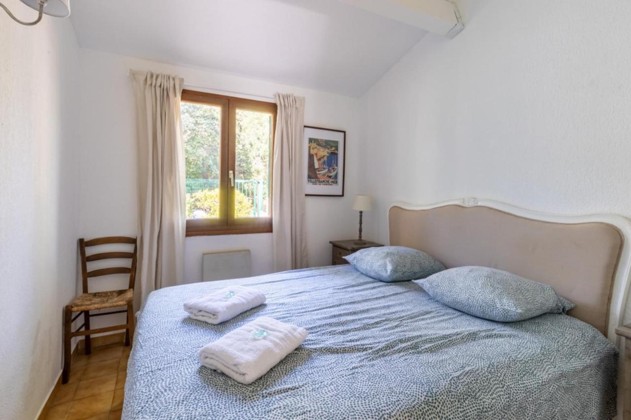 방돌 Nice Apt For 4 With Terrace And Pool 아파트 외부 사진
